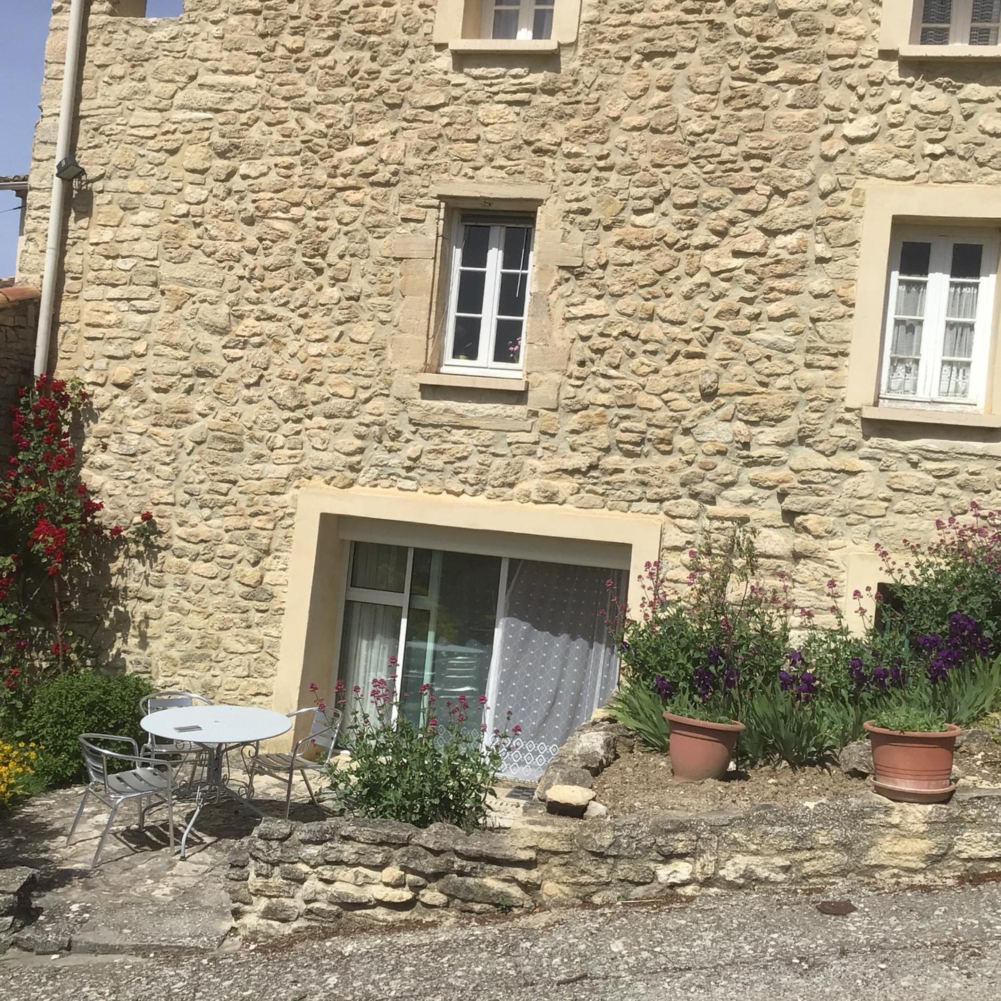Les Conils - Gites Et Chambres D'Hotes Saint-Pierre-de-Vassols Exterior foto